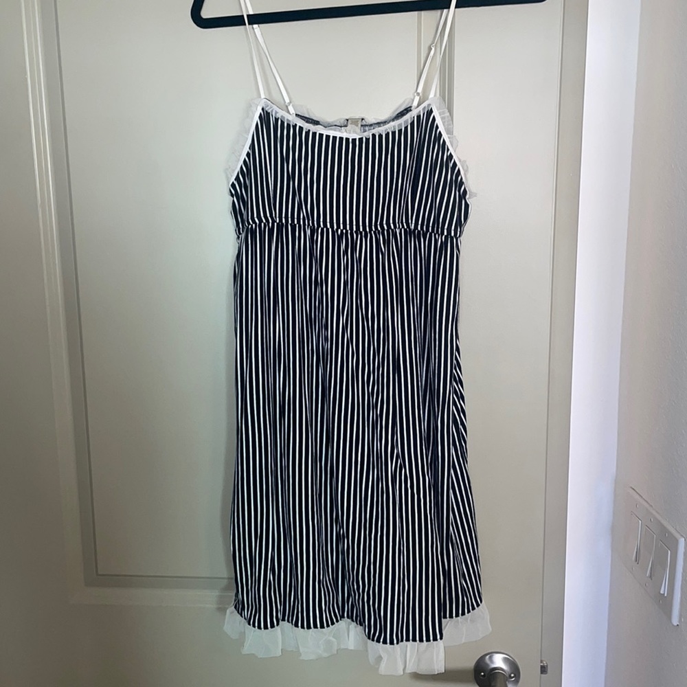 Vera Wang black and white dress / night gown